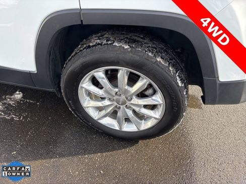 Used 2016 Jeep Cherokee Limited image 31