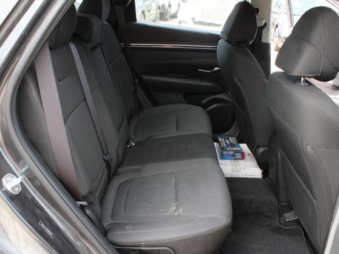 Used 2022 Hyundai Tucson SE AWD/4WD image 15