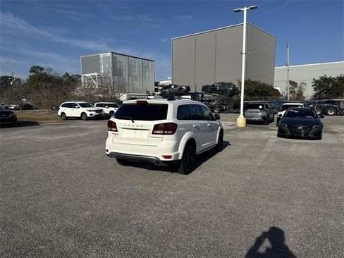 Used 2019 Dodge Journey Crossroad image 5