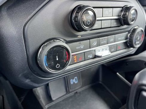 Used 2022 Ford Bronco Big Bend AWD/4WD image 32