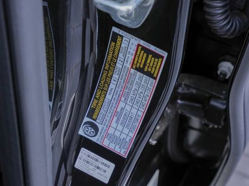 Used 2022 Nissan Frontier SV RWD image 55