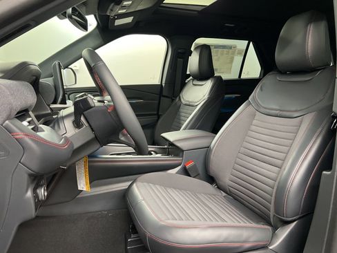 New 2026 Ford Explorer ST-Line w/ ST-Line Street Pack image 27