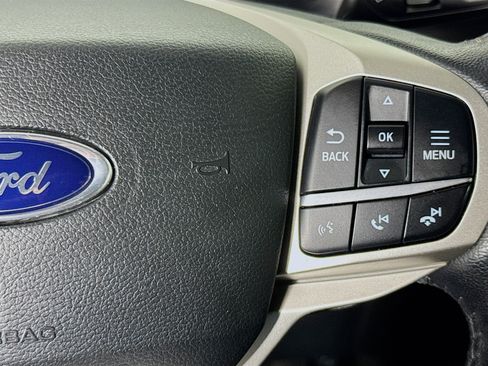 Used 2021 Ford Explorer XLT RWD image 13