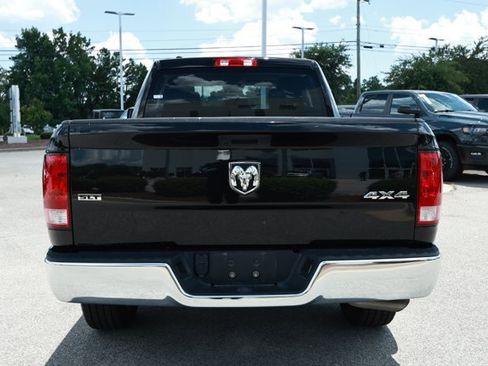 Used 2024 RAM 1500 Classic SLT AWD/4WD image 7