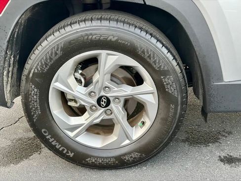 Used 2024 Hyundai Tucson SE image 31