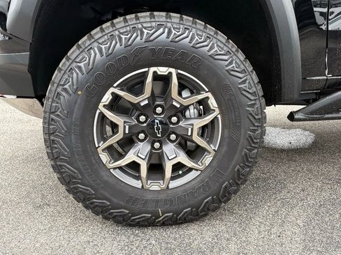 New 2026 Chevrolet Colorado ZR2 AWD/4WD image 10