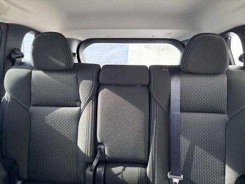 Used 2025 Mitsubishi Outlander ES image 7