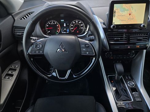 Used 2024 Mitsubishi Eclipse Cross SE image 11