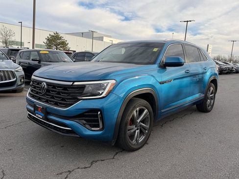 Used 2024 Volkswagen Atlas Cross Sport SEL R-Line image 1