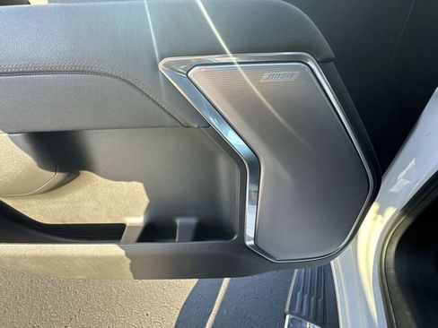 Certified 2025 Chevrolet Silverado 1500 High Country w/ Z71 Off-Road Package image 24