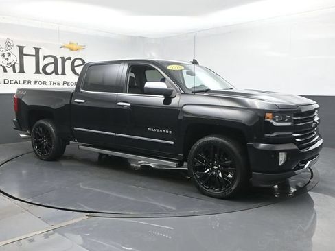 Used 2018 Chevrolet Silverado 1500 LTZ Z71 w/ LTZ Plus Package AWD/4WD image 6