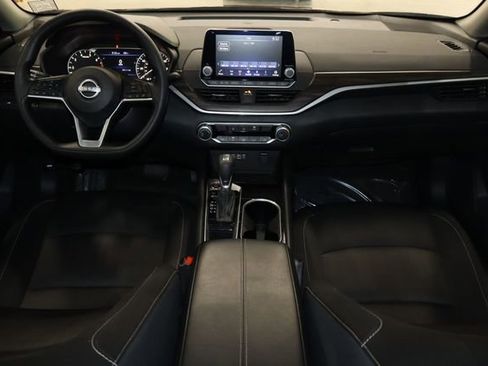 Used 2024 Nissan Altima 2.5 SV image 29