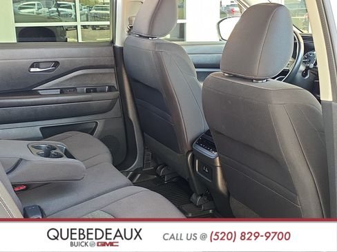 Used 2022 Nissan Pathfinder SV FWD image 25