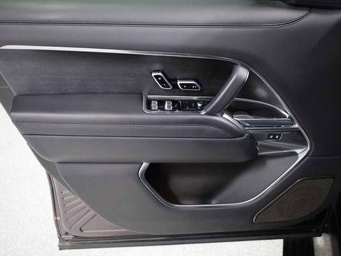 Used 2023 Land Rover Range Rover Long Wheelbase First Edition image 16
