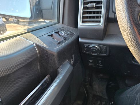 Used 2016 Ford F150 XLT w/ Equipment Group 302A Luxury image 20