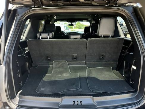 Certified 2019 Ford Expedition XLT w/ Equipment Group 202A AWD/4WD image 7