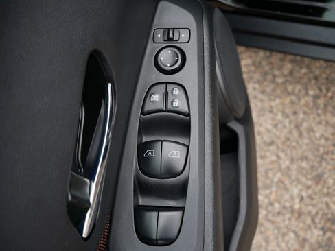 Certified 2023 Nissan Kicks SR image 19