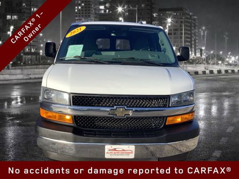 Used 2021 Chevrolet Express 3500 LT w/ LT Preferred Equipment Group RWD image 3