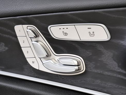 Used 2020 Mercedes-Benz E 450 4MATIC Sedan image 31