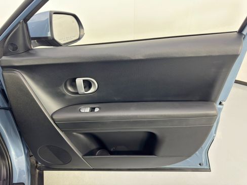 Used 2023 Hyundai Ioniq 5 SE image 40