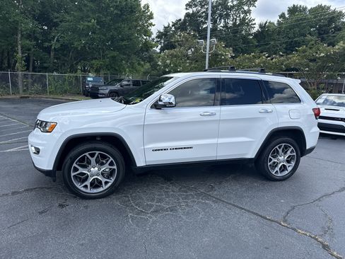 Used 2021 Jeep Grand Cherokee Limited w/ Sun & Sound Group AWD/4WD image 6