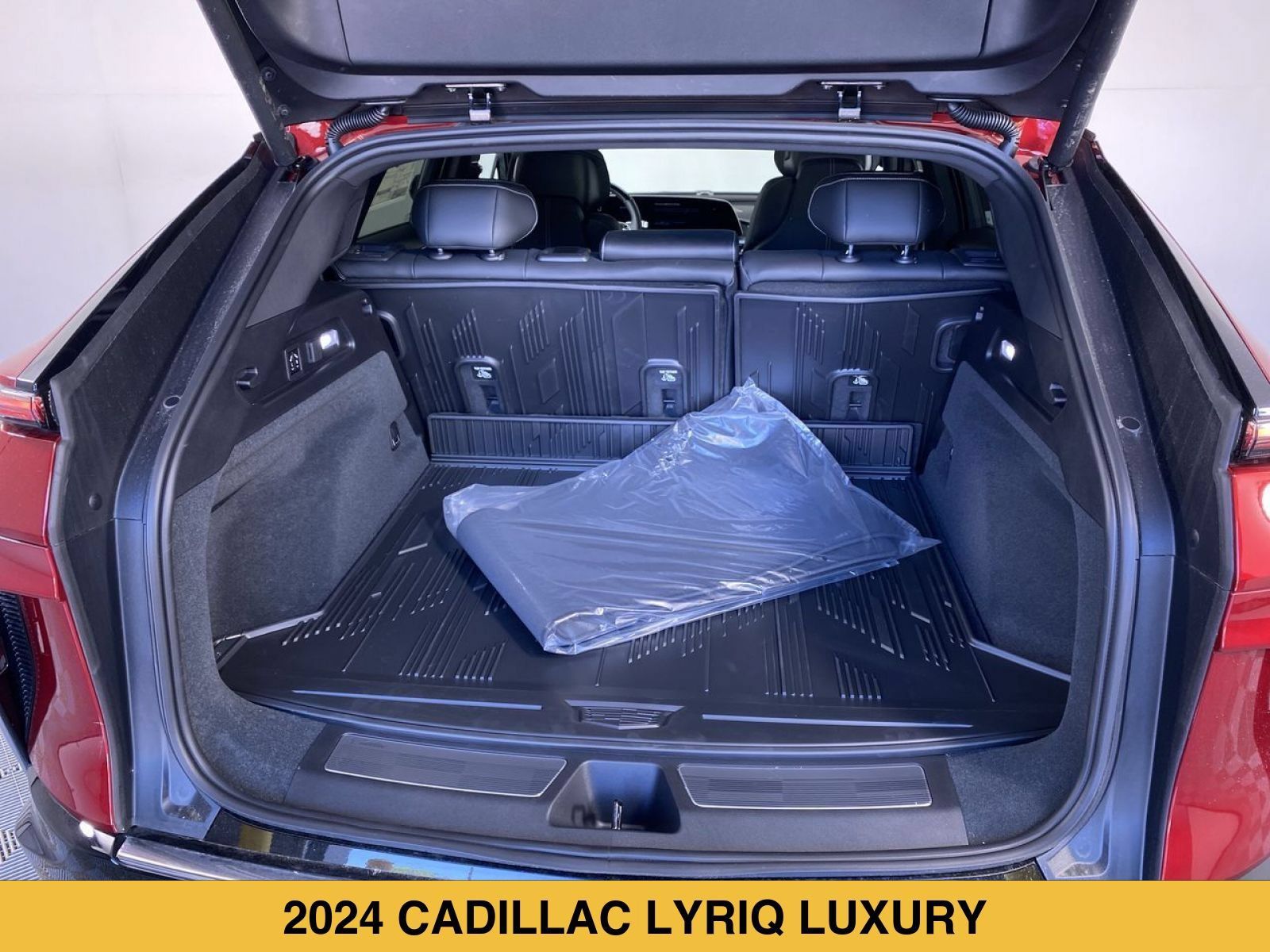 Certified 2024 Cadillac Lyriq Sport w/ LPO, Floor Liner Package AWD/4WD image 13