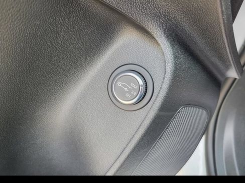 New 2026 Buick Envista Sport Touring FWD image 21