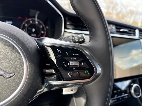 New 2026 Jaguar F-PACE R-Dynamic S image 21