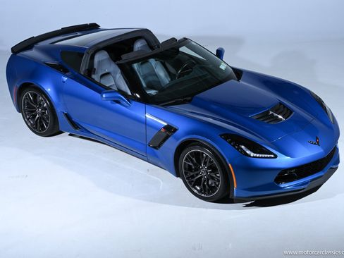 Used 2016 Chevrolet Corvette Z06 w/ 3LZ Preferred Equipment Group RWD image 8