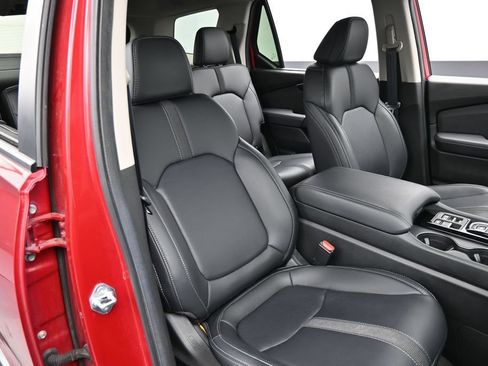 Used 2025 Honda Pilot EX-L image 39