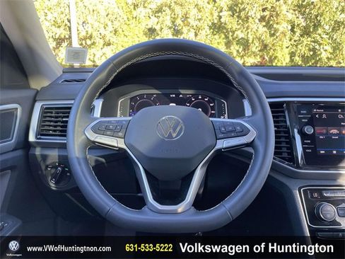 Certified 2023 Volkswagen Atlas SE w/ Panoramic Sunroof Package image 21