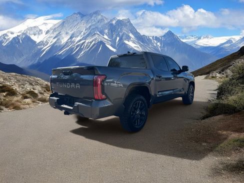 Used 2023 Toyota Tundra Platinum AWD/4WD image 5