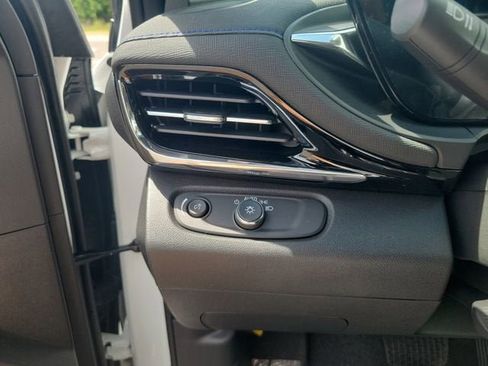 New 2026 Buick Envista Sport Touring w/ Convenience I Package FWD image 28