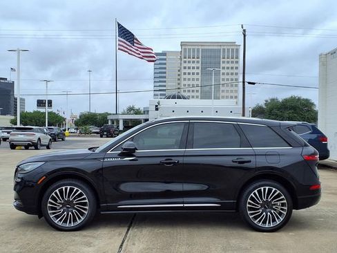 Certified 2021 Lincoln Corsair Reserve w/ Sport Package AWD/4WD image 24