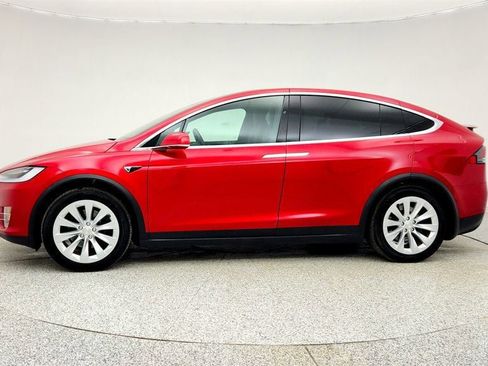 Used 2021 Tesla Model X Long Range image 8