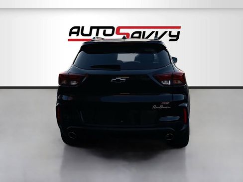 Used 2023 Chevrolet TrailBlazer RS w/ Sun and Liftgate Package FWD image 6