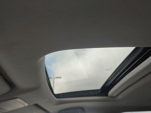 Used 2017 Honda Pilot EX-L image 5
