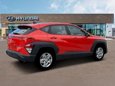 New 2026 Hyundai Kona SE AWD/4WD image 8