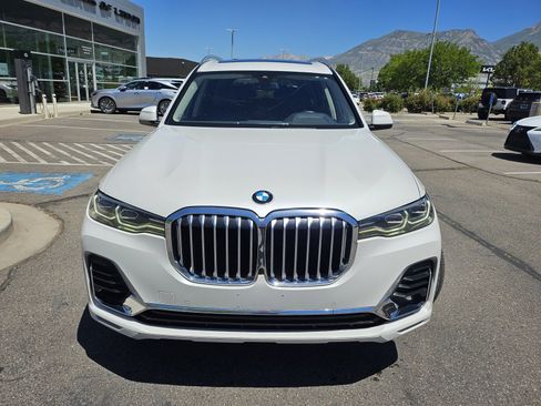 Used 2020 BMW X7 xDrive40i w/ Luxury Seating Package AWD/4WD image 2