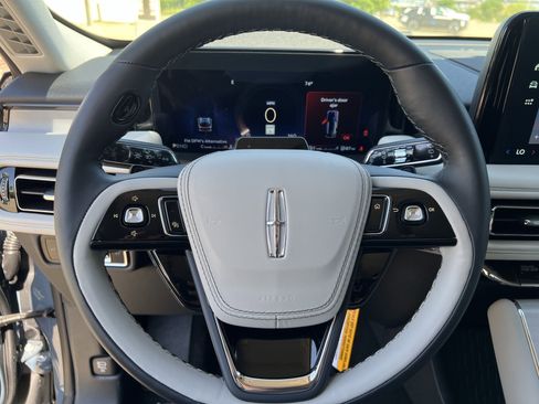 New 2025 Lincoln Aviator Reserve image 22