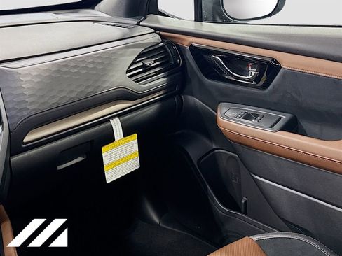 Used 2025 Subaru Forester Touring image 25