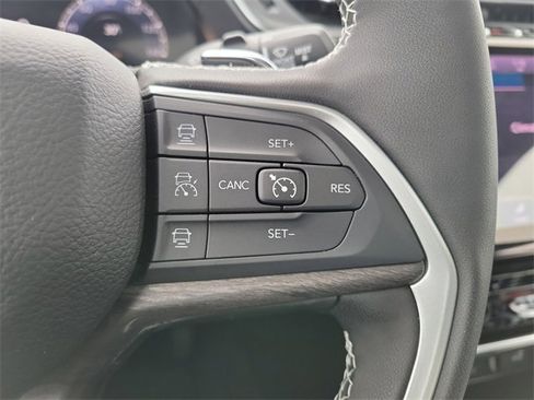 New 2025 Jeep Grand Cherokee L Limited w/ Trailer Tow Package image 15