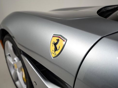 Used 2019 Ferrari Portofino RWD image 21