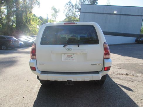 Used 2005 Toyota 4Runner Limited AWD/4WD image 6