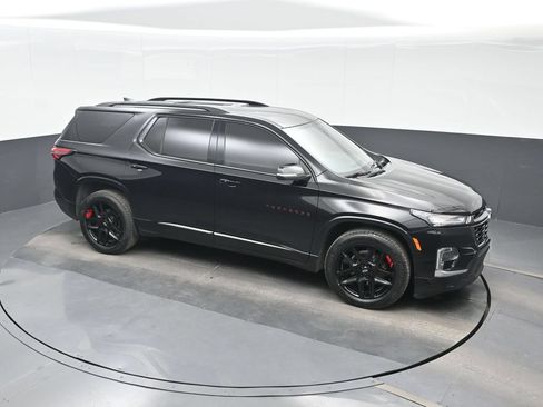 Used 2023 Chevrolet Traverse Premier w/ Redline Edition FWD image 23