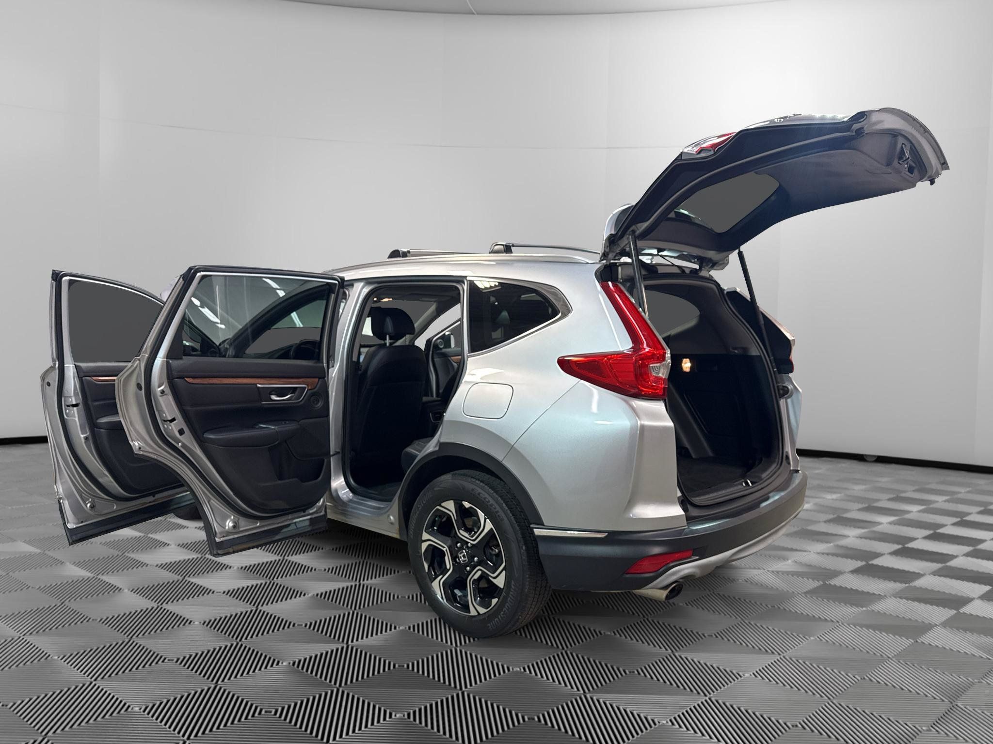 Used 2017 Honda CR-V Touring image 12