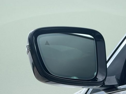 Used 2023 BMW 530i xDrive image 15