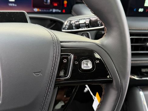 New 2026 Lincoln Aviator Reserve image 32