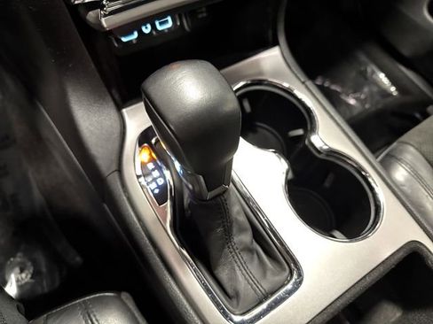 Used 2019 Jeep Grand Cherokee Altitude image 21