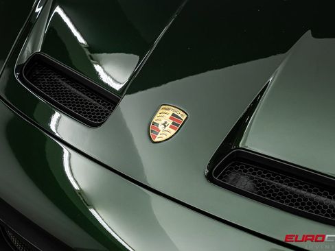 Used 2025 Porsche 911 GT3 image 12